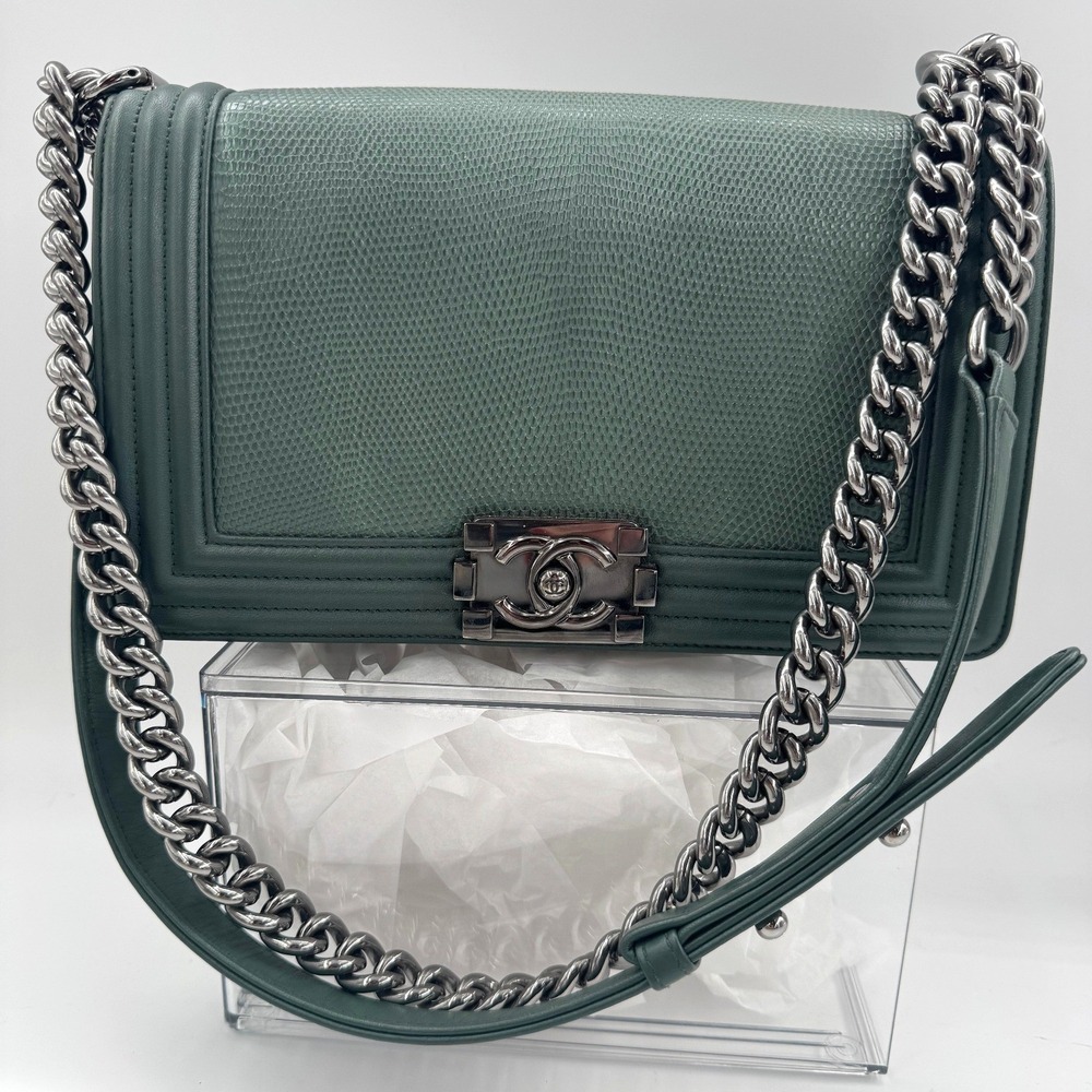 Chanel Boy Bag Medium Green Lizard Leather Gunmetal Hardware Series 22 2016 - Picture 1 of 6